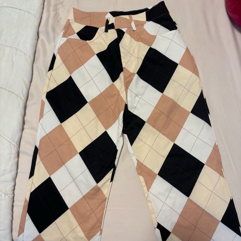 Medium fun pattern pants! Very lightweight and comfy.
